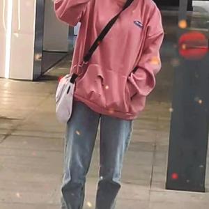 老头脱精光自慰TV
